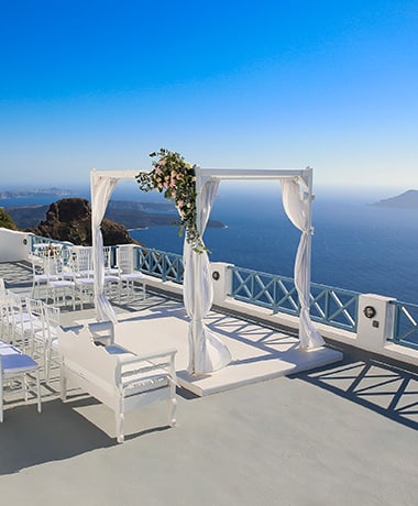 Best sustainable eco friendly hotel in Santorini island