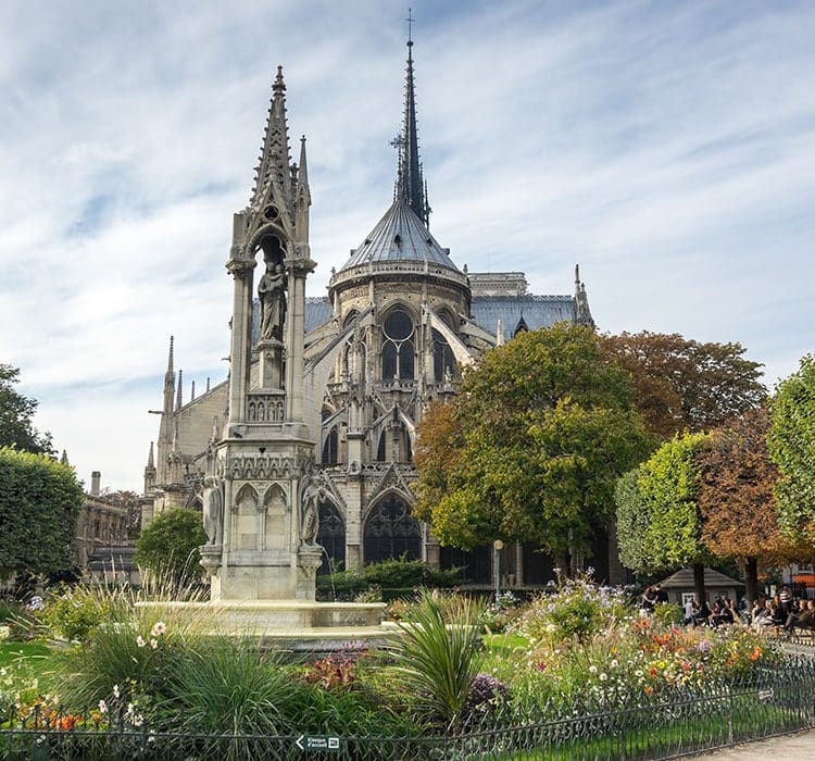 Notre- Dame de Paris Paris France luxury travel