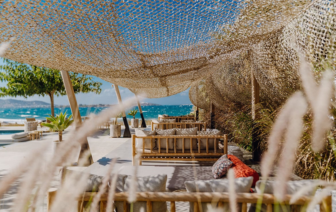 Barefoot luxury hotel Paros island